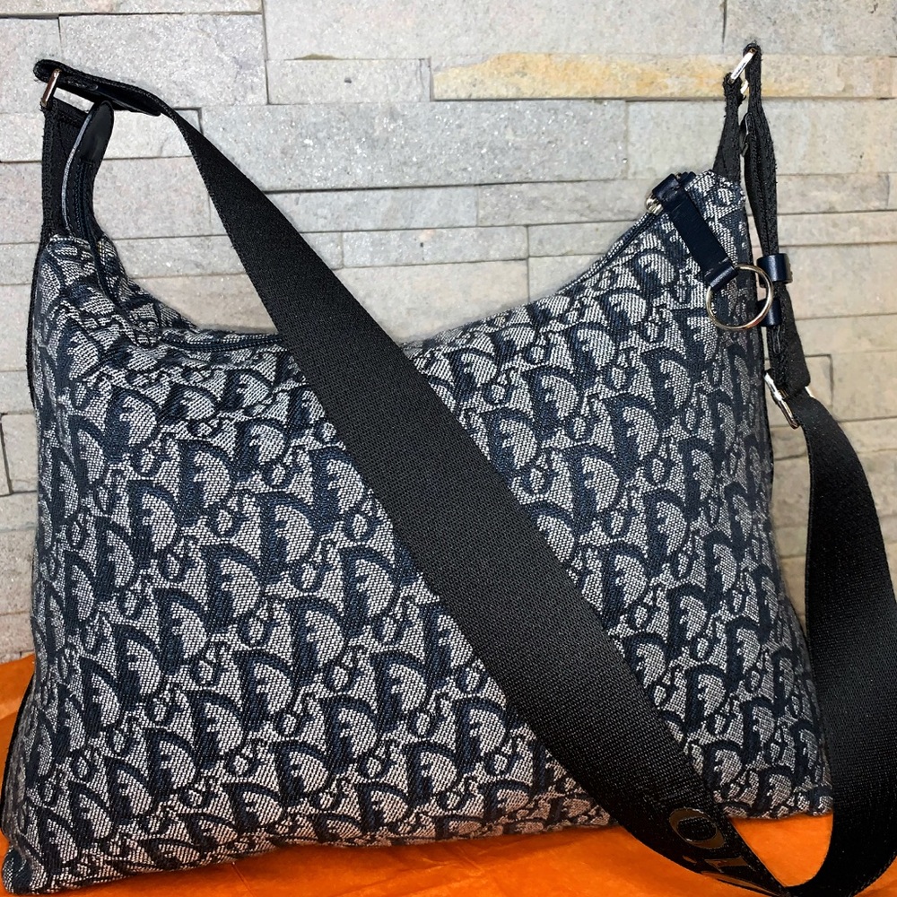 🦋 DIOR MONOGRAM DIORISSIMO SHOULDER BAG 🦋
